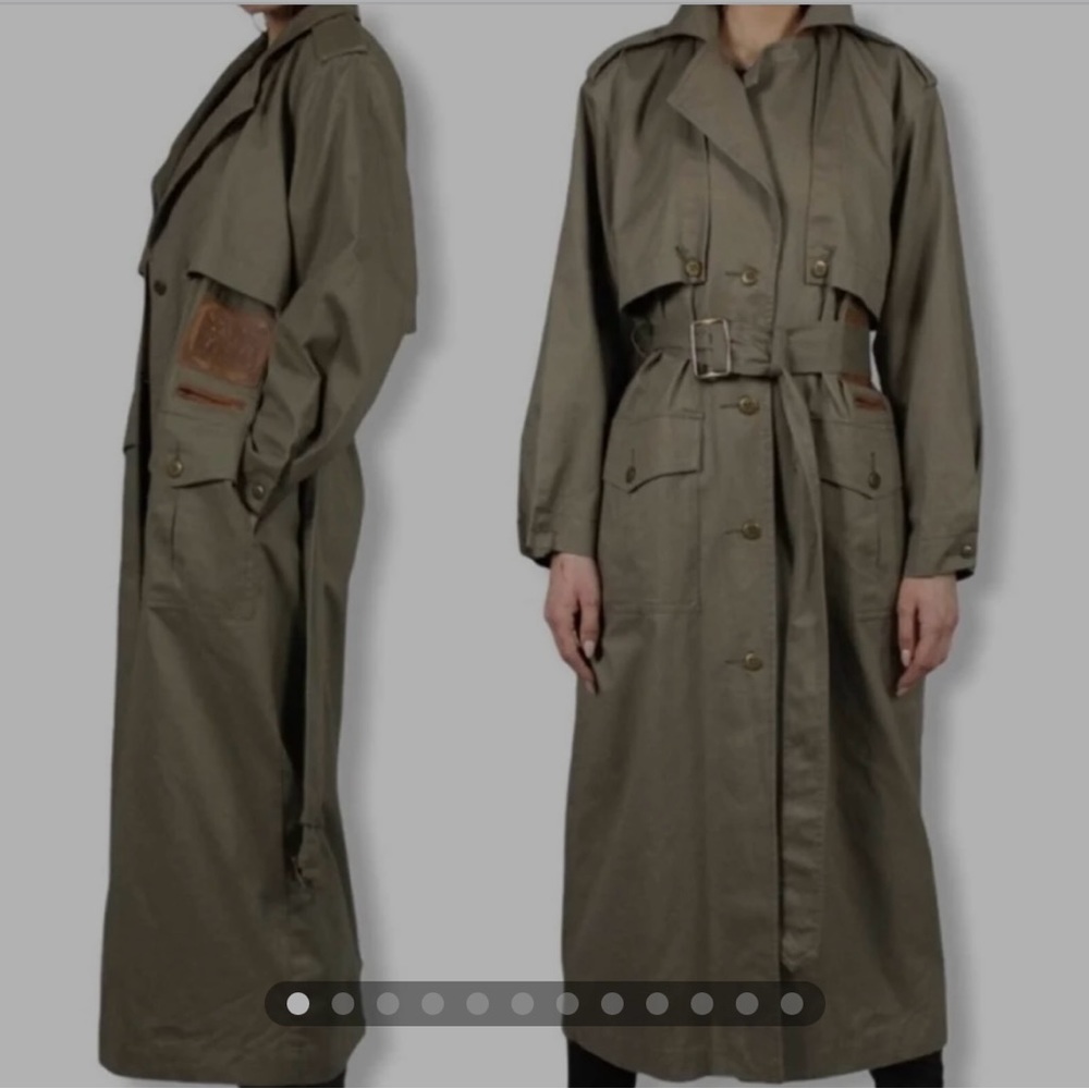 Beautiful jacket a must have lightly used military style